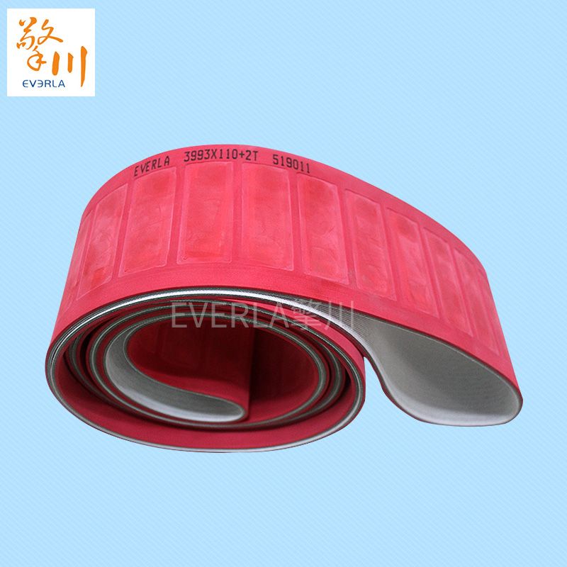 橡膠<a href='http://www.sdk35696.cn/shusongdai/' target='_blank'><u>輸送帶</u></a>圖片1